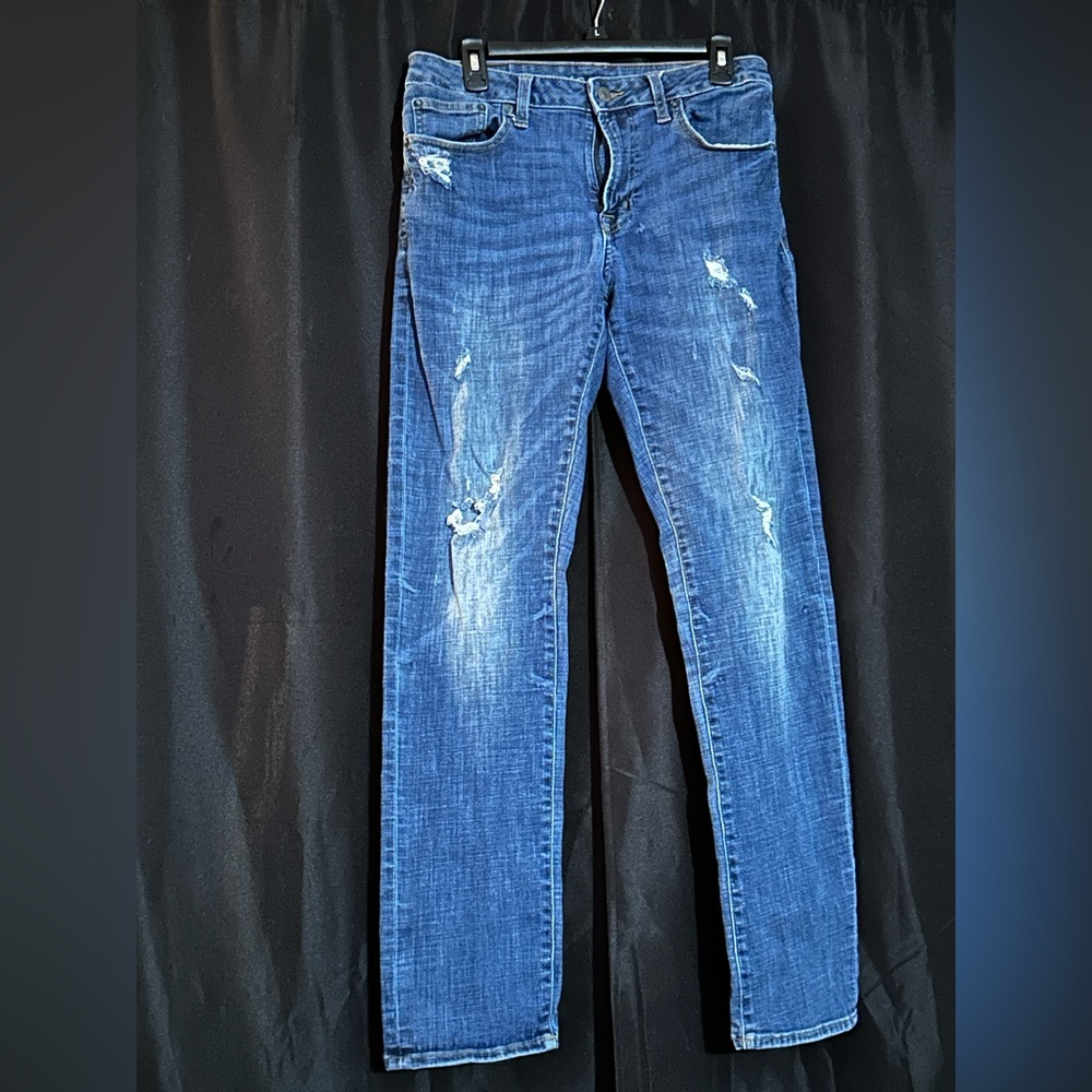 Men’s American Eagle slim straight jeans size 32x34.